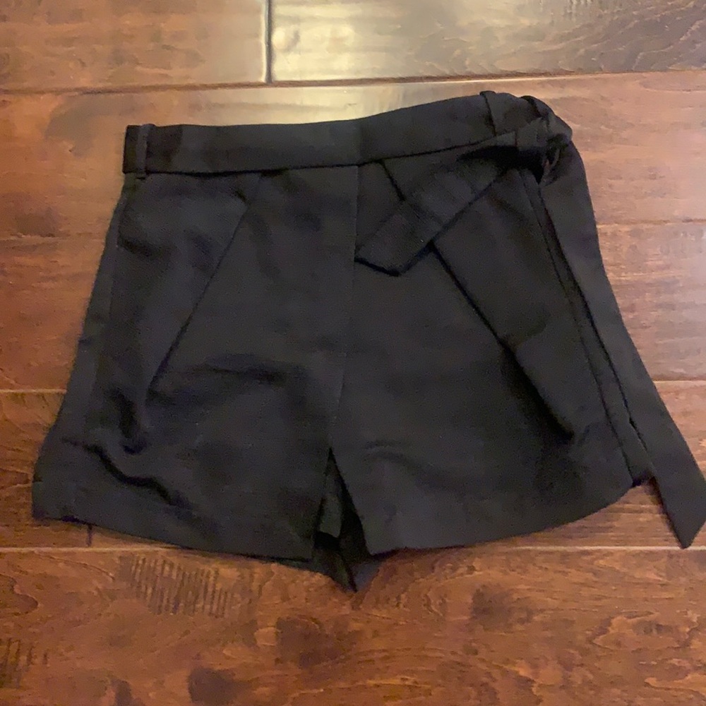 Topshop skort with self belt and hidden side zipper
